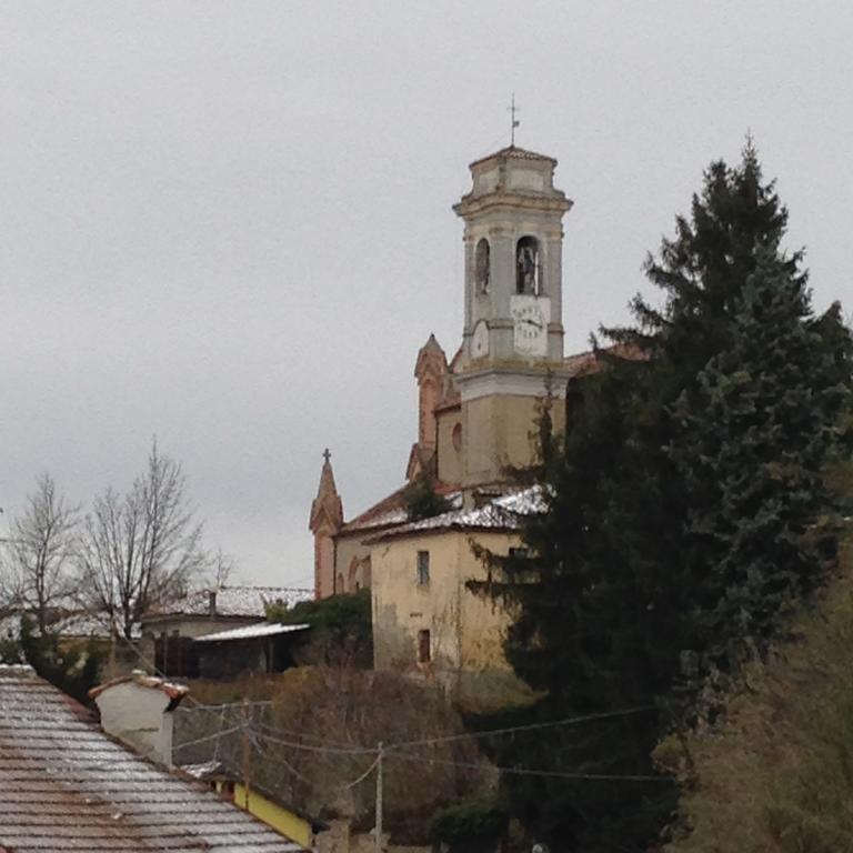 Dimora Storico Romantica Il Sole E La Luna Cerretto Langhe Zewnętrze zdjęcie
