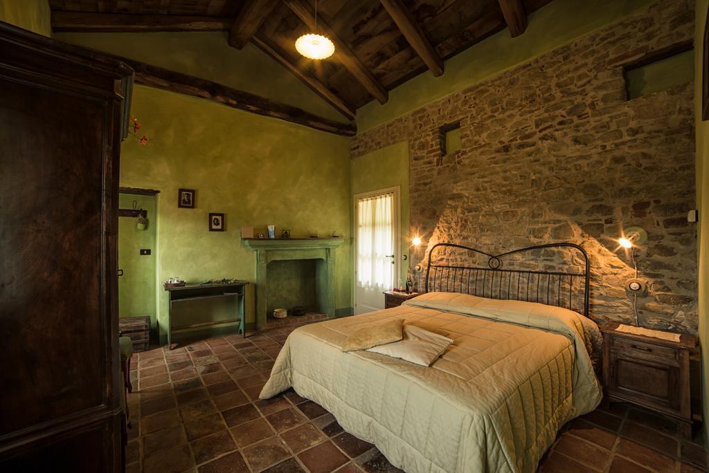 Dimora Storico Romantica Il Sole E La Luna Cerretto Langhe Zewnętrze zdjęcie